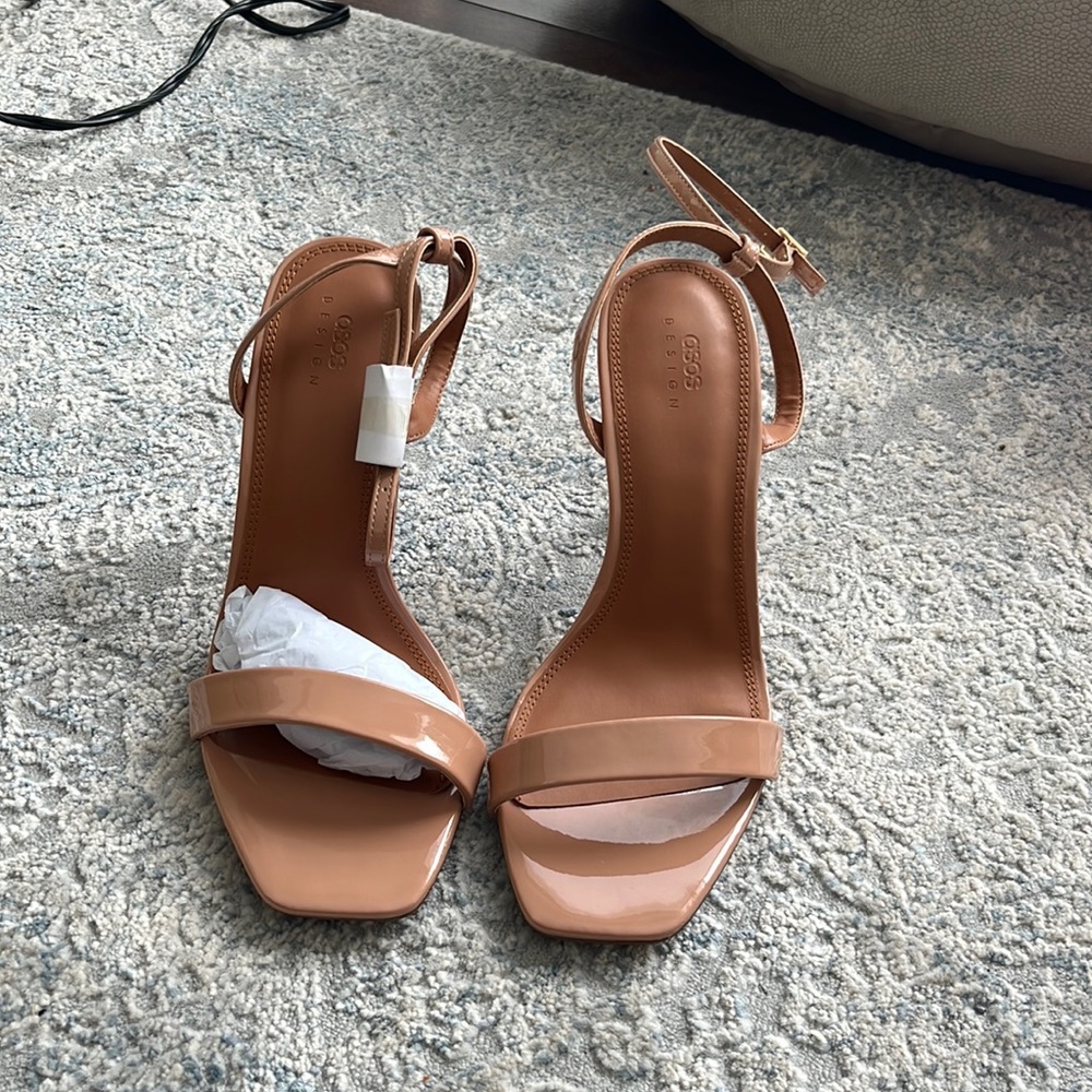 ASOS 10W Tan Strappy Heel